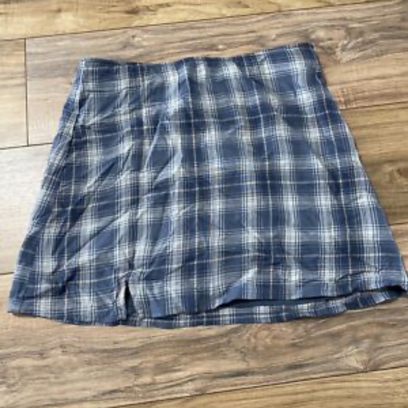 NEW American Eagle Blue Plaid Mini Skirt - size Small - Picture 6 of 6